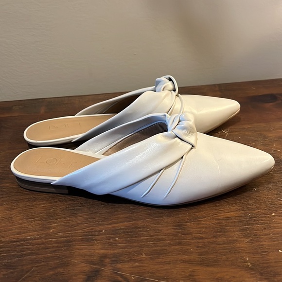 LOFT flat pointed toe knot accent mules - Picture 5 of 8